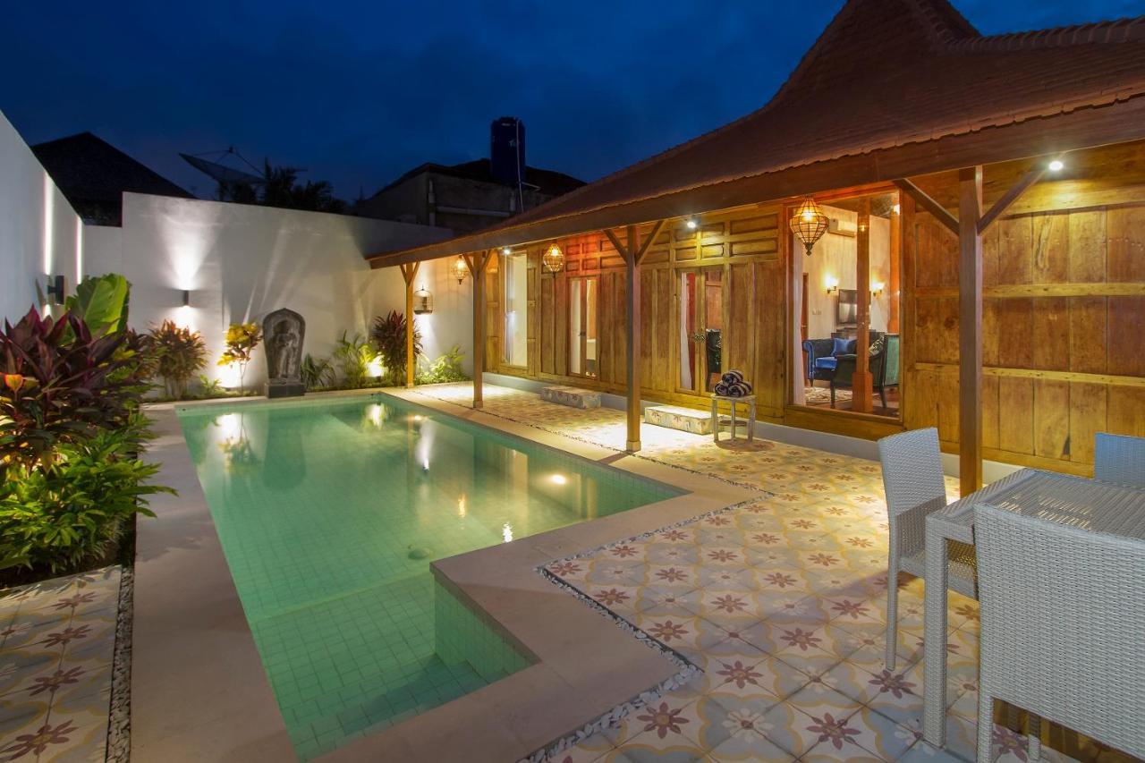 Villa Joglo Jagat Seminyak Esterno foto